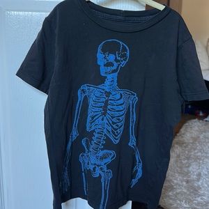 Peek kids black t-shirt size medium